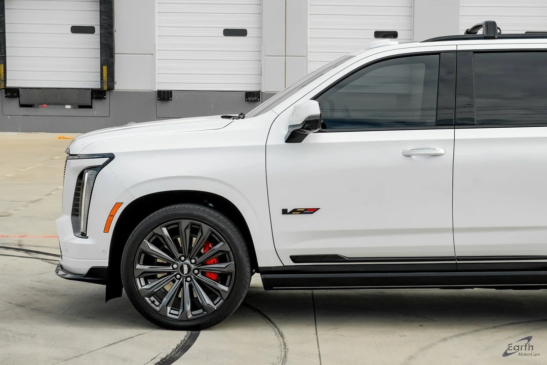 2025 Cadillac Escalade-V 5th Gen - Image 6 of 12