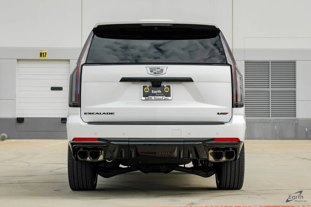 2025 Cadillac Escalade-V 5th Gen - Image 11 of 12