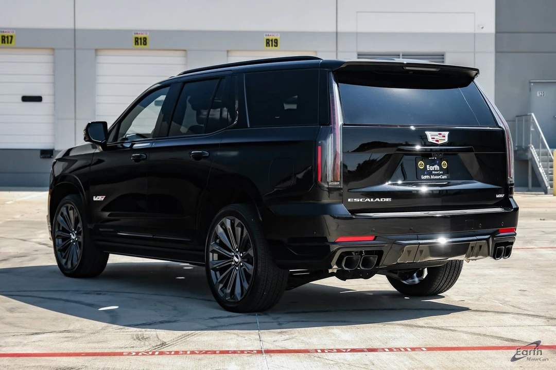 2025 Cadillac Escalade-V 5th Gen - Image 8 of 12