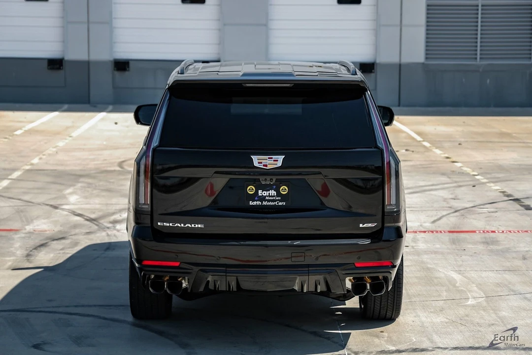 2025 Cadillac Escalade-V 5th Gen - Image 11 of 12