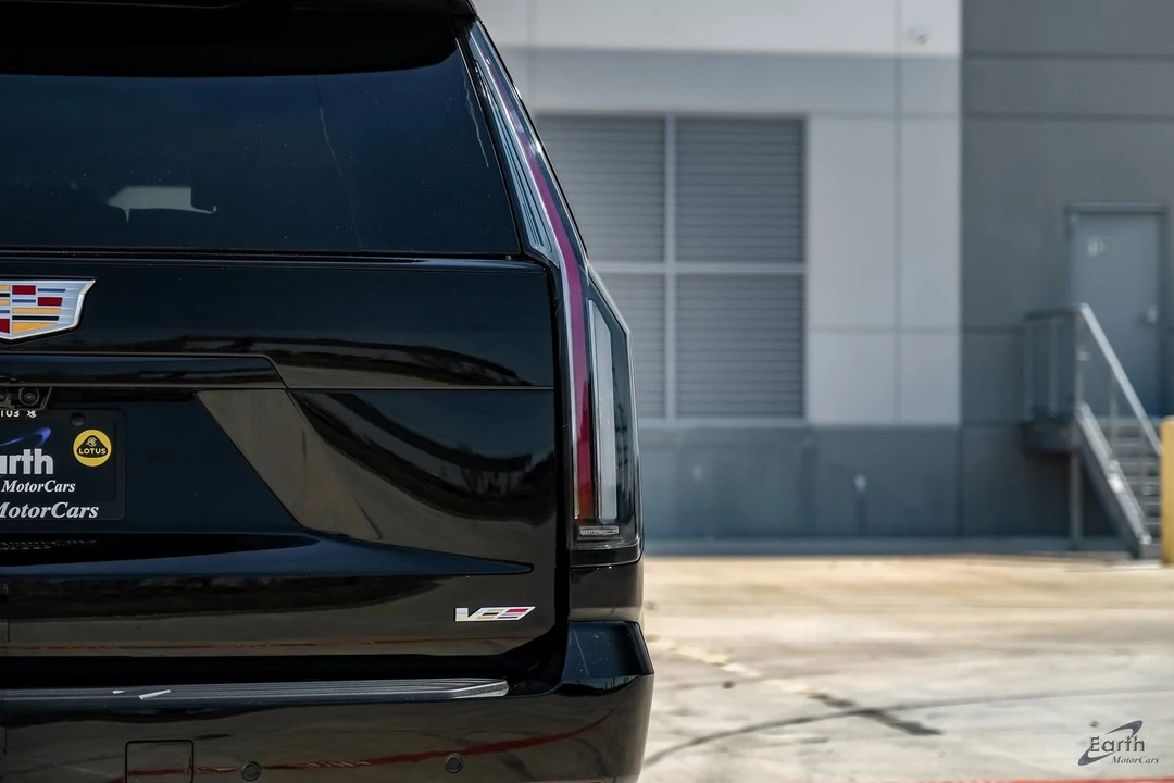 2025 Cadillac Escalade-V 5th Gen - Image 12 of 12