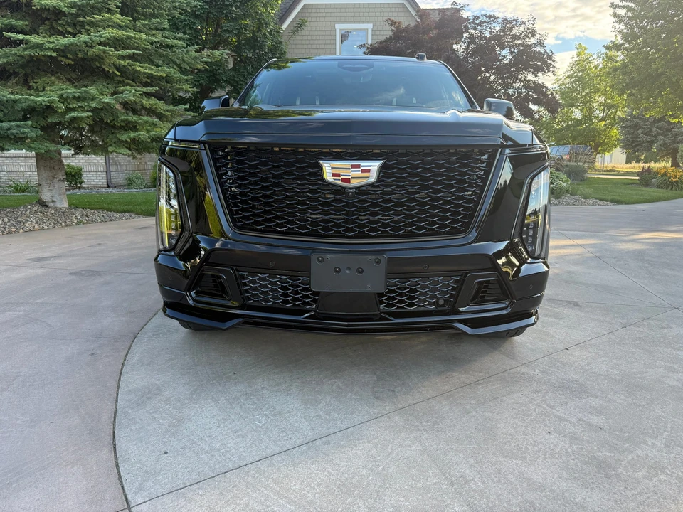 2025 Cadillac Escalade-V 5th Gen - Image 8 of 31