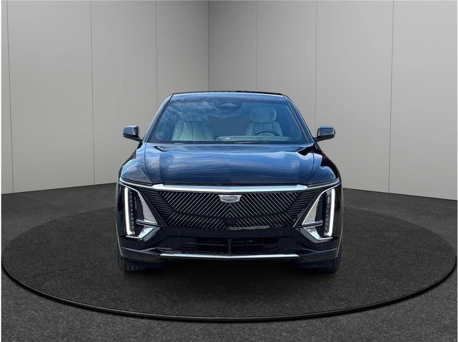 2025 Cadillac Lyriq - Image 3 of 21