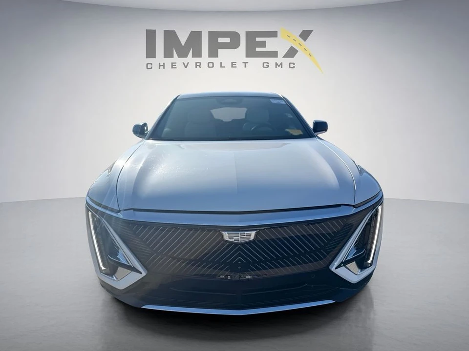 2025 Cadillac Lyriq - Image 10 of 31