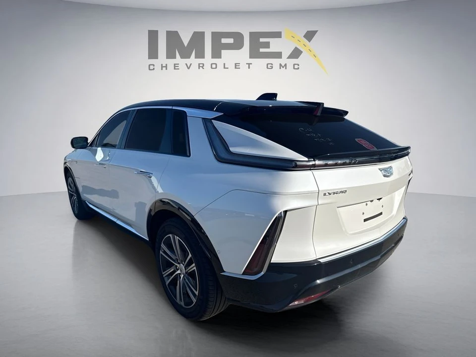 2025 Cadillac Lyriq - Image 3 of 15