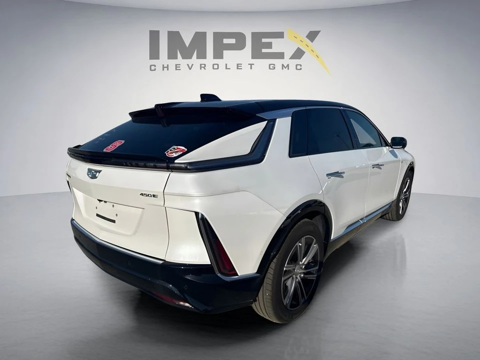2025 Cadillac Lyriq - Image 5 of 15
