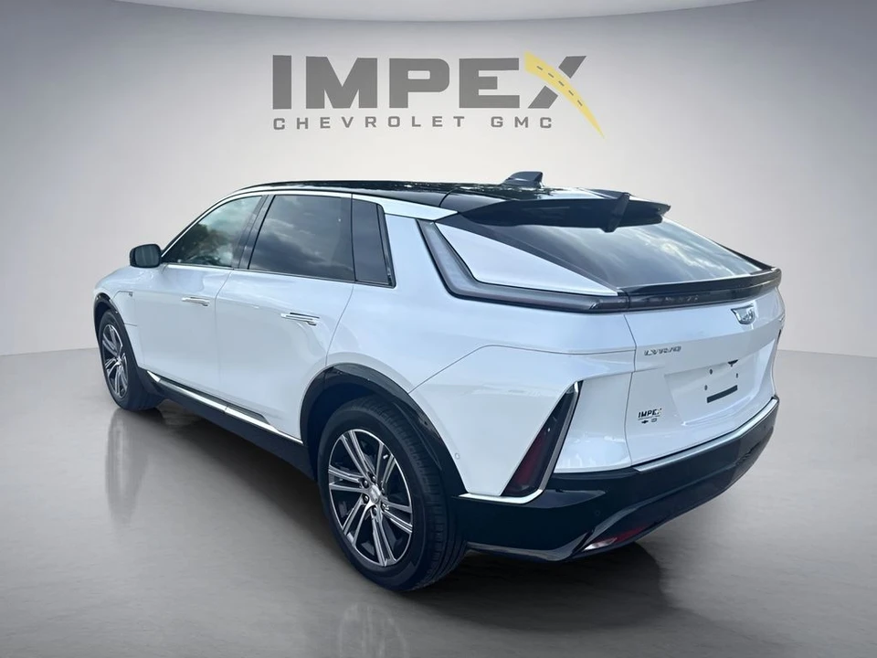 2025 Cadillac Lyriq - Image 3 of 31