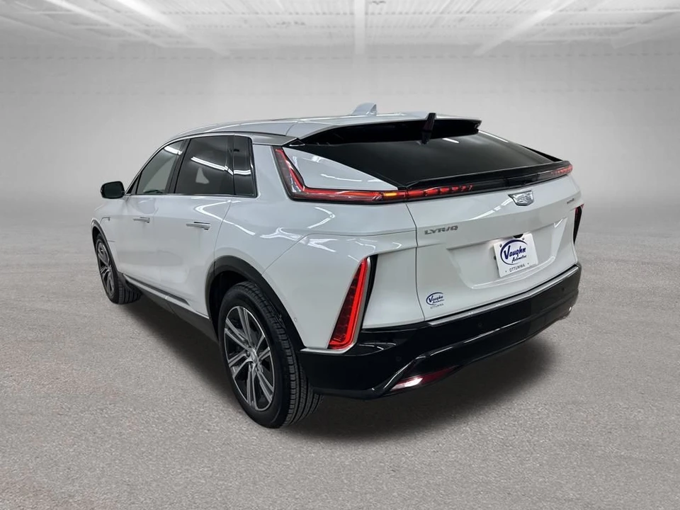 2025 Cadillac Lyriq - Image 7 of 12