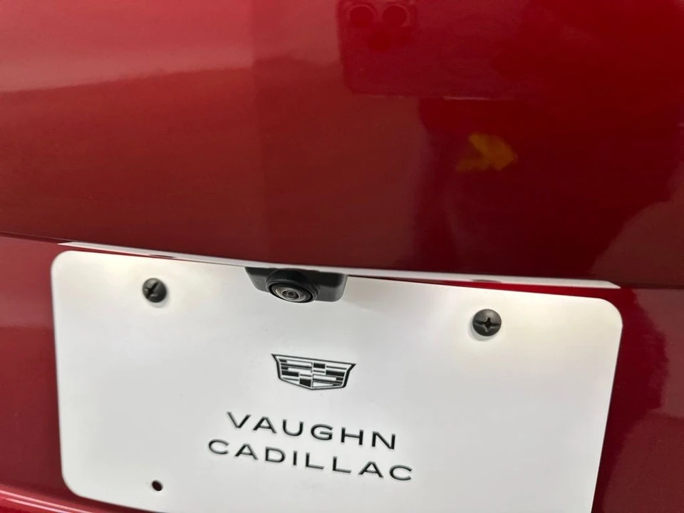 2025 Cadillac Lyriq - Image 14 of 31