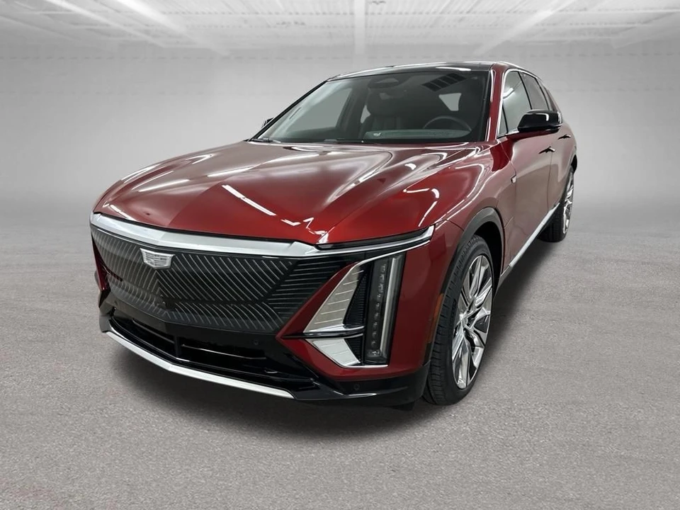 2025 Cadillac Lyriq - Image 5 of 31