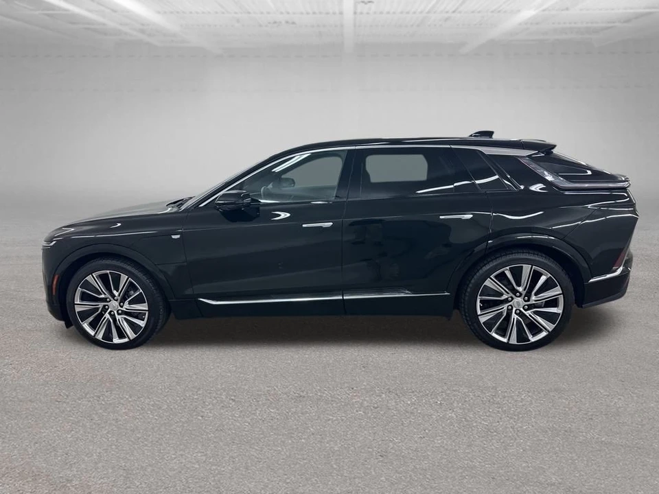 2025 Cadillac Lyriq - Image 6 of 12