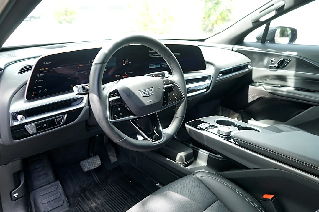2025 Cadillac Lyriq - Image 21 of 21