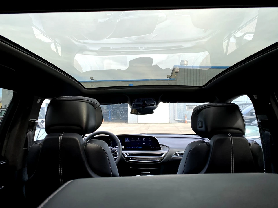 2025 Cadillac Lyriq - Image 8 of 21