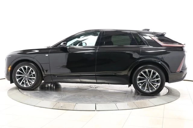 2025 Cadillac Lyriq - Image 9 of 21