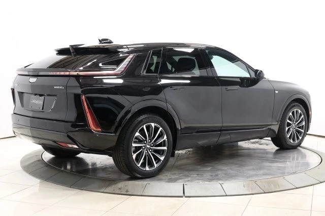 2025 Cadillac Lyriq - Image 4 of 21