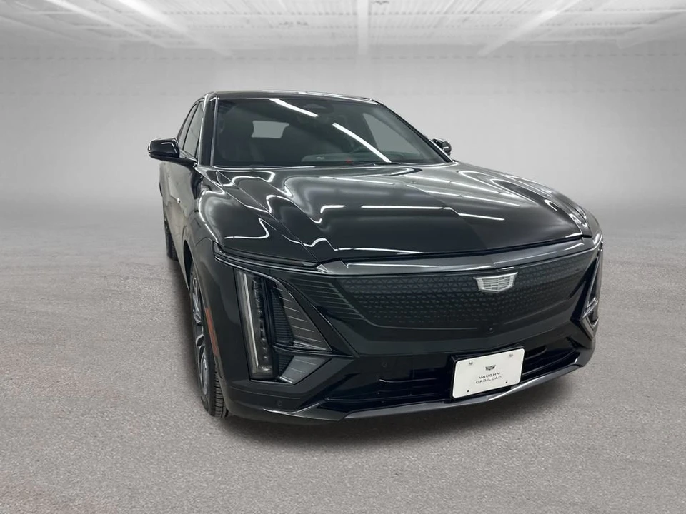 2025 Cadillac Lyriq - Image 2 of 12