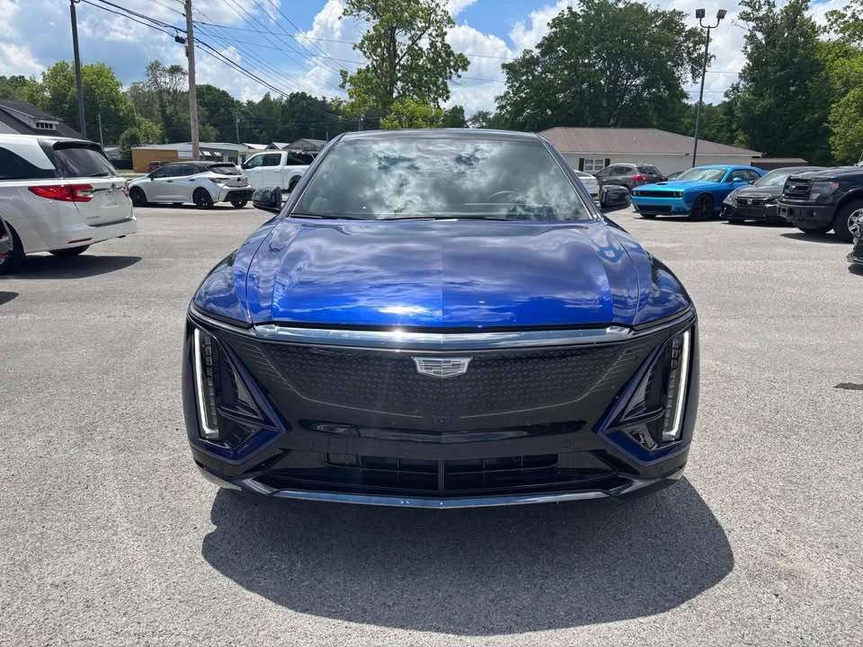 2025 Cadillac Lyriq - Image 7 of 19