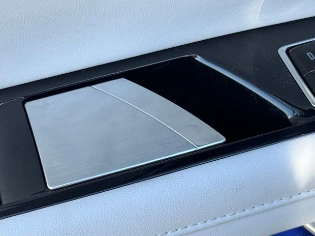 2025 Cadillac Optiq - Image 17 of 20