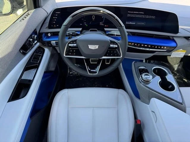2025 Cadillac Optiq - Image 14 of 20