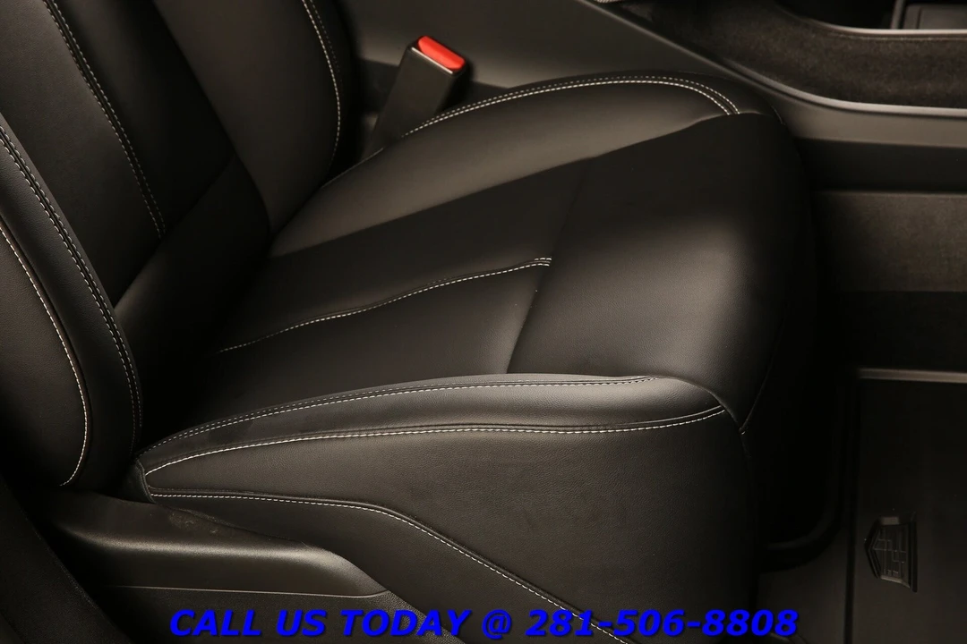 2025 Cadillac Optiq - Image 22 of 24