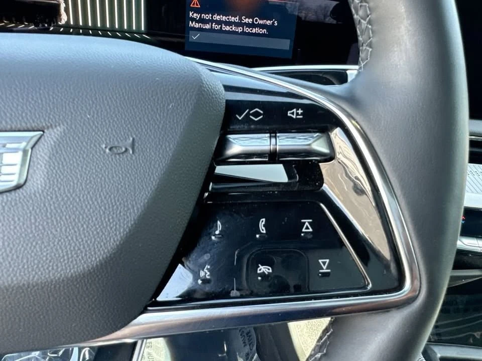 2025 Cadillac Optiq - Image 17 of 20