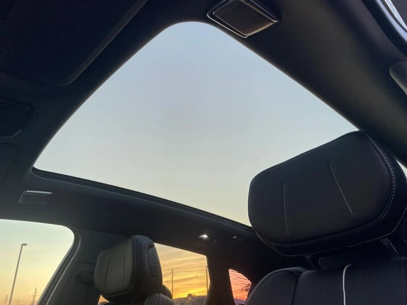 2025 Cadillac Optiq - Image 6 of 12