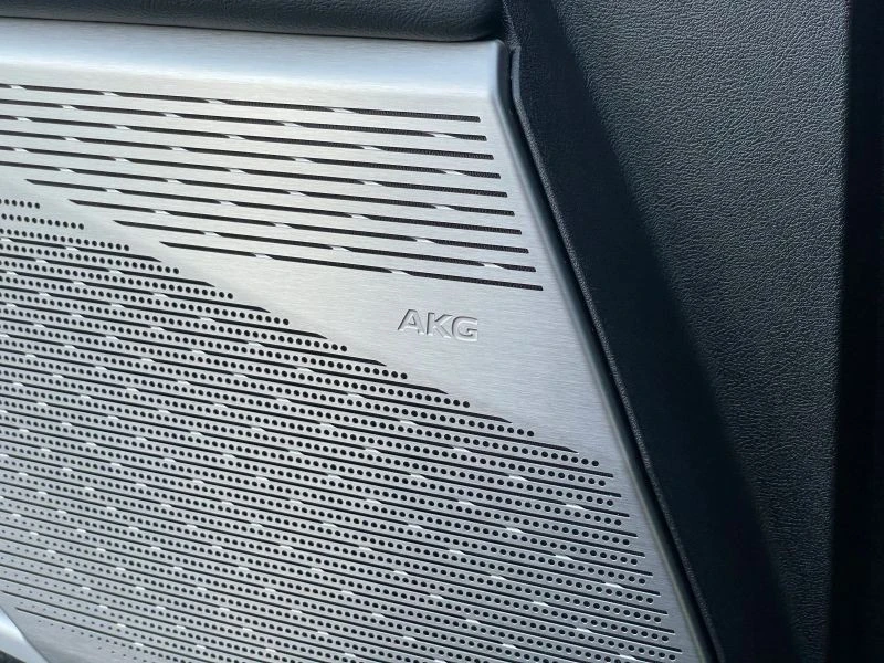 2025 Cadillac Optiq - Image 7 of 12