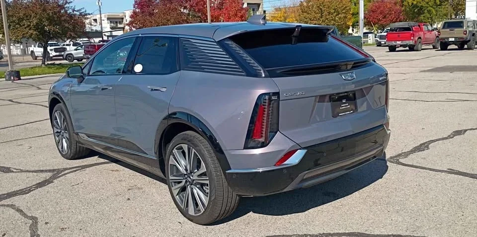 2025 Cadillac Optiq - Image 3 of 10