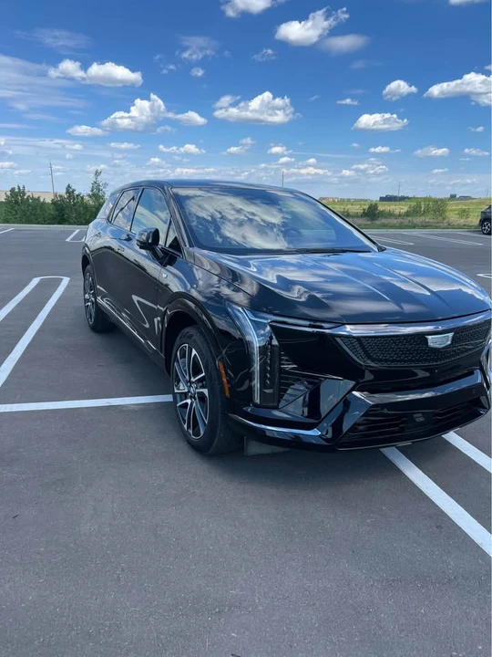 2025 Cadillac Optiq - Image 2 of 7