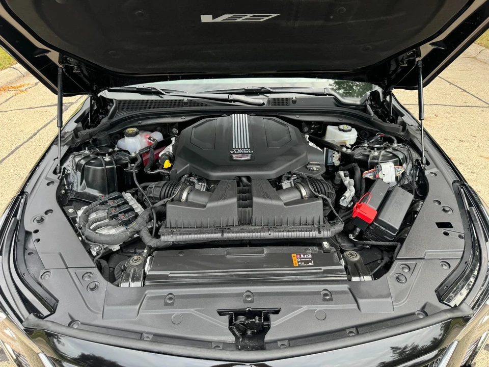 2025 Cadillac - Image 10 of 21