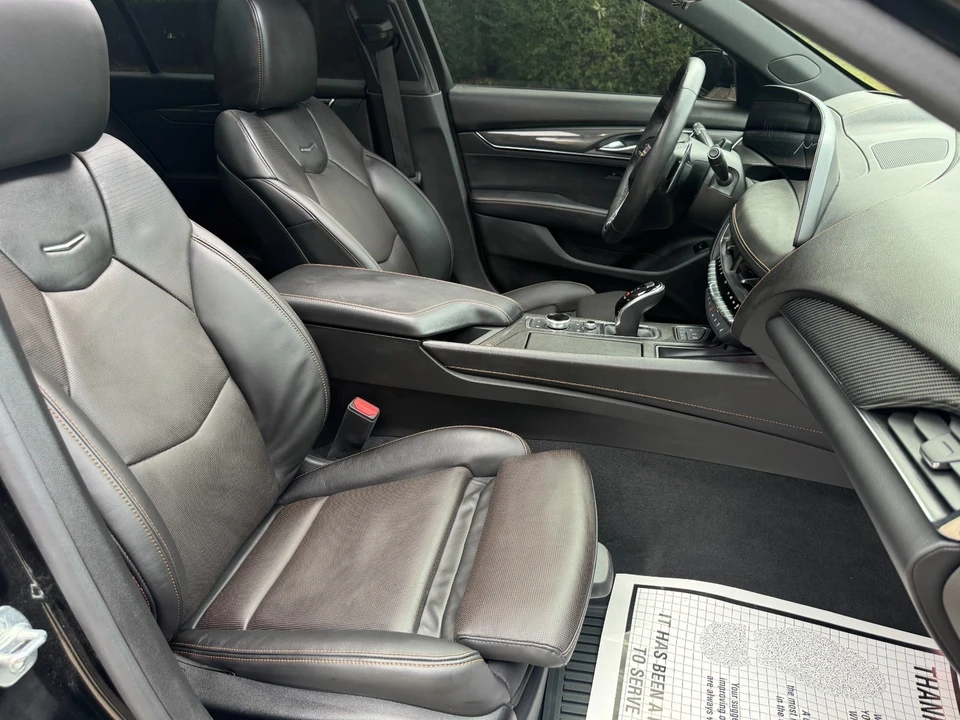 2025 Cadillac - Image 13 of 21