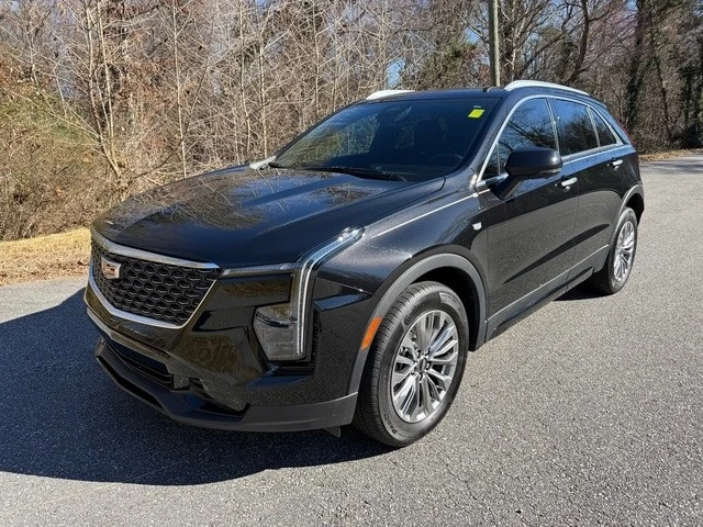 2025 Cadillac XT4 - Image 2 of 12