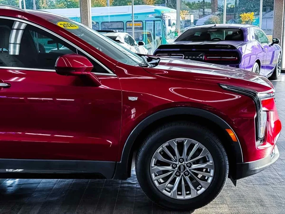 2025 Cadillac XT4 - Image 16 of 21