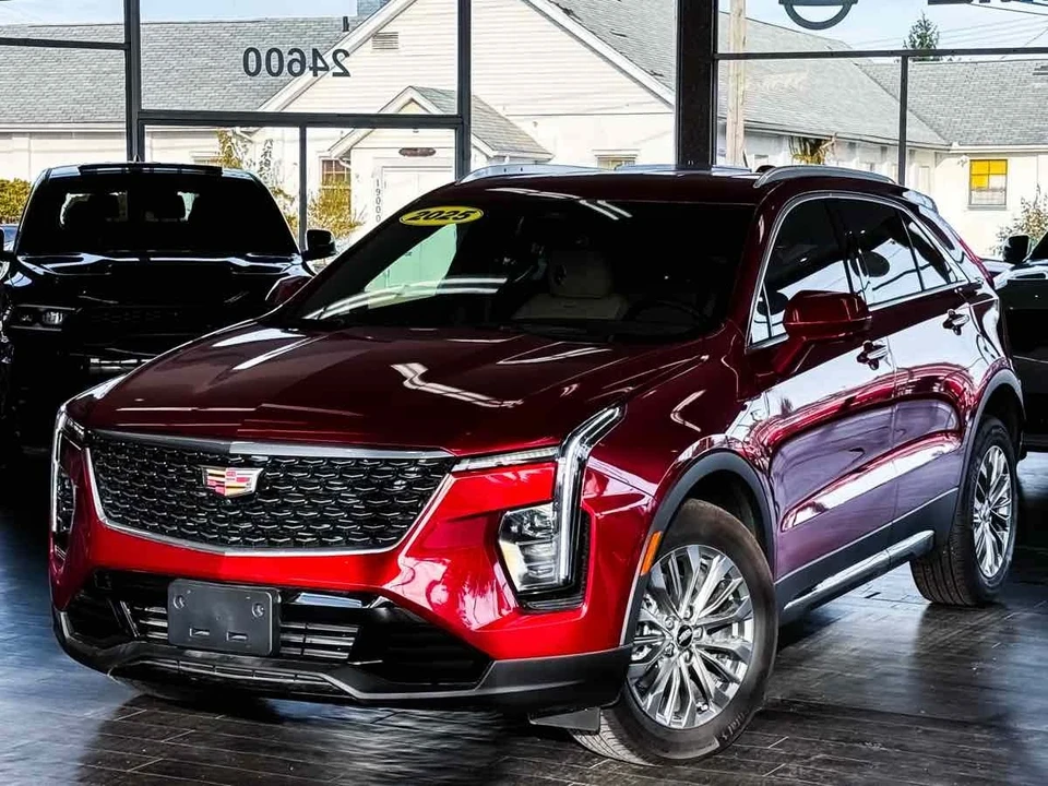 2025 Cadillac XT4 - Image 7 of 12