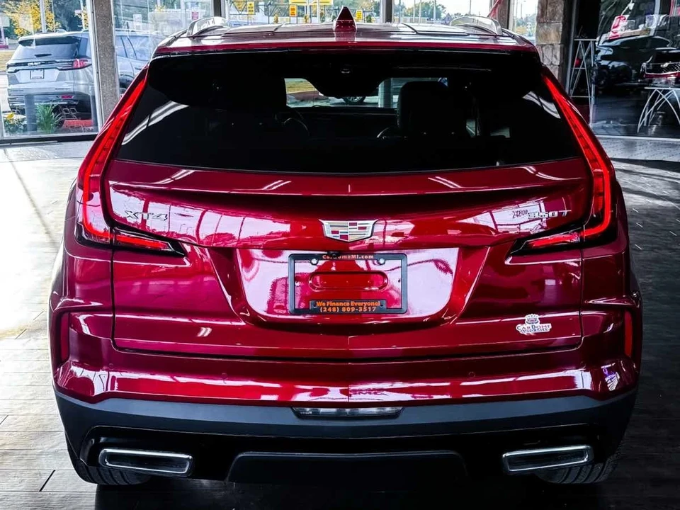 2025 Cadillac XT4 - Image 13 of 21