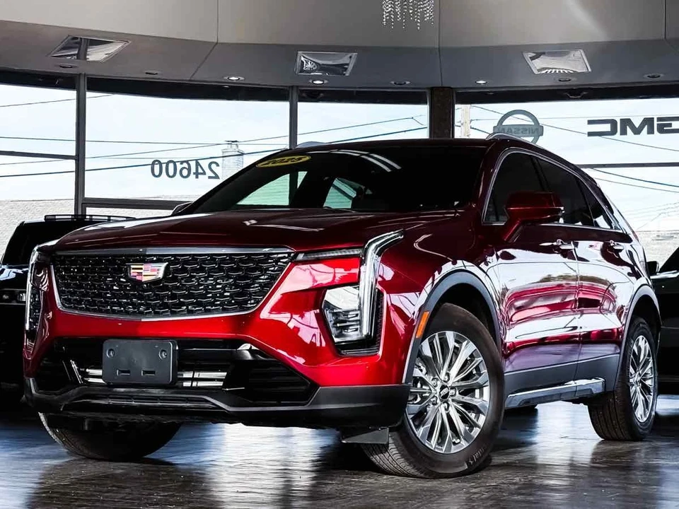 2025 Cadillac XT4 - Image 6 of 12