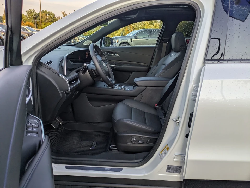 2025 Cadillac XT4 - Image 12 of 12
