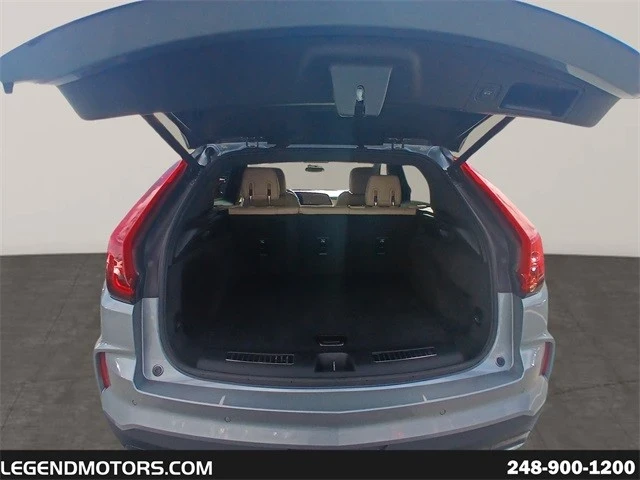 2025 Cadillac XT4 - Image 15 of 21