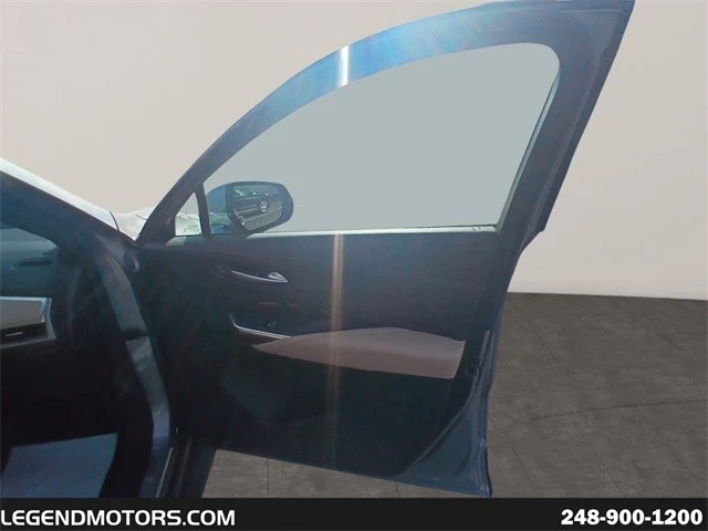 2025 Cadillac XT4 - Image 16 of 21