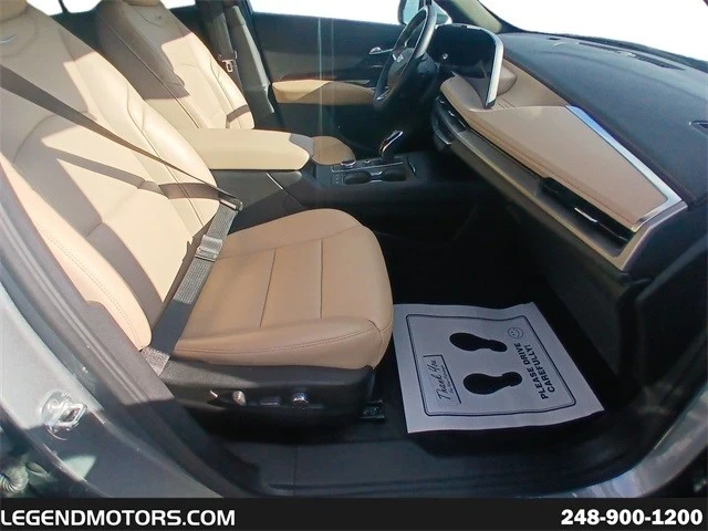 2025 Cadillac XT4 - Image 17 of 21