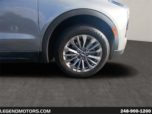 2025 Cadillac XT4 - Image 10 of 21