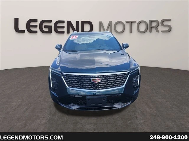 2025 Cadillac XT4 - Image 3 of 21