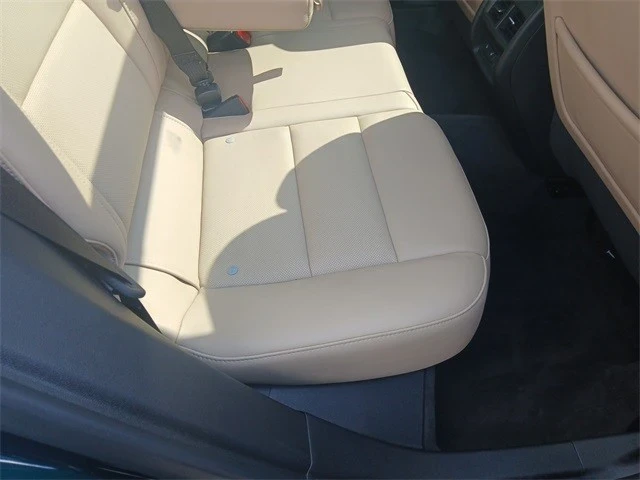 2025 Cadillac XT4 - Image 19 of 21