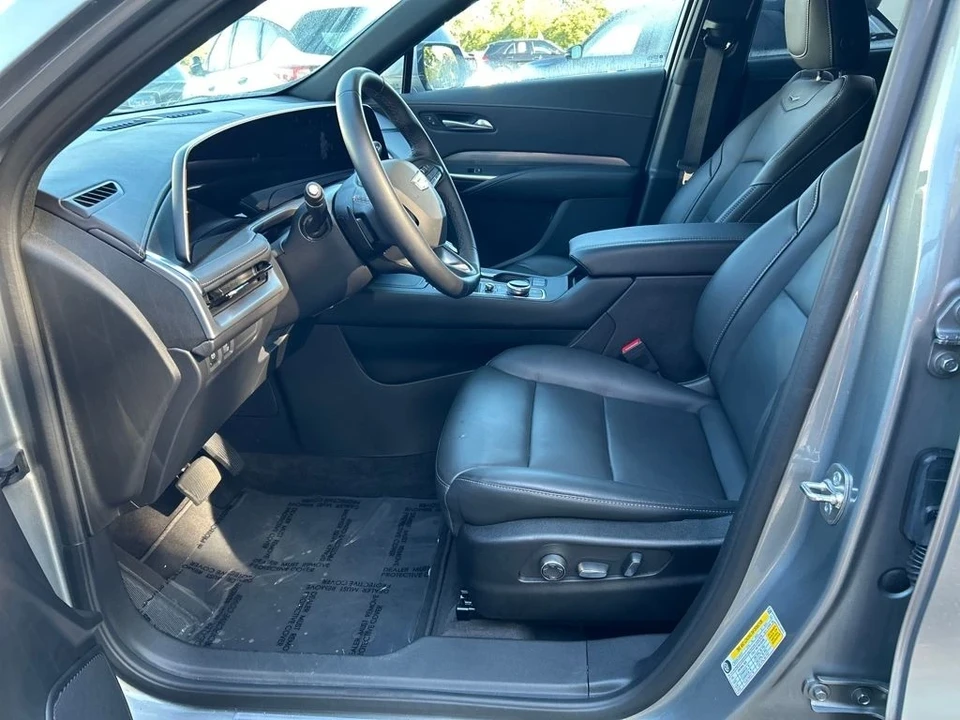 2025 Cadillac XT4 - Image 12 of 12
