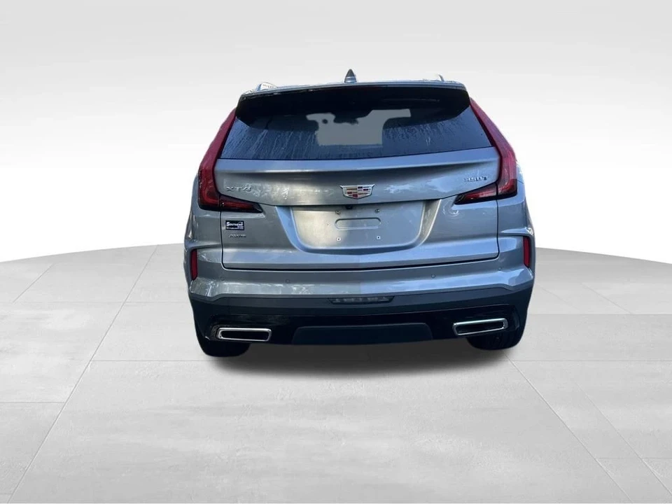 2025 Cadillac XT4 - Image 4 of 12