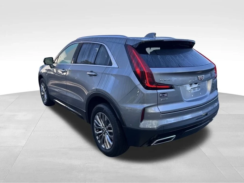 2025 Cadillac XT4 - Image 3 of 12