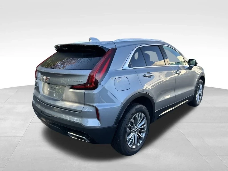 2025 Cadillac XT4 - Image 5 of 12