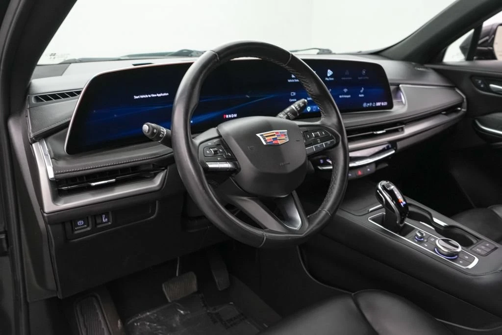 2025 Cadillac XT4 - Image 13 of 24