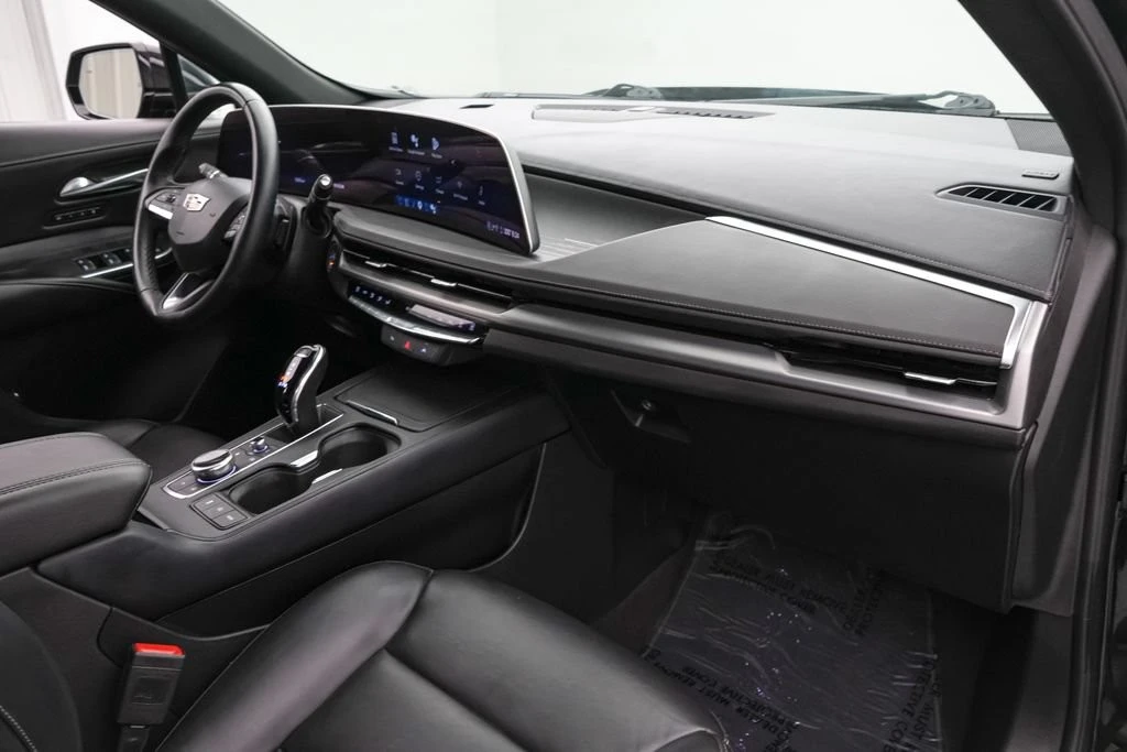 2025 Cadillac XT4 - Image 22 of 24