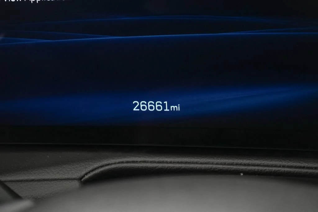 2025 Cadillac XT4 - Image 18 of 24